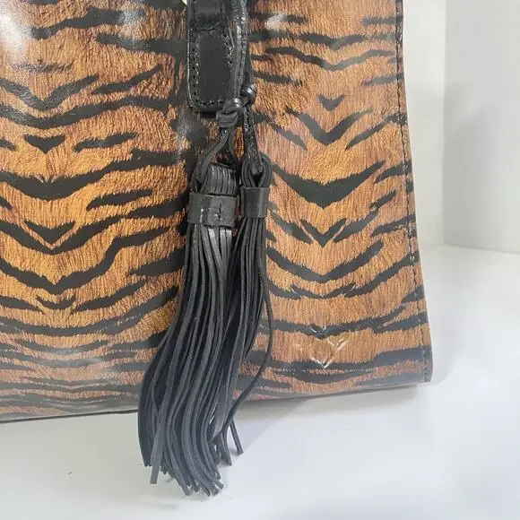 Patricia Nash Leather Primrose Satchel Handbag Animal Print Tiger Crossbody NEW - Picture 2 of 16